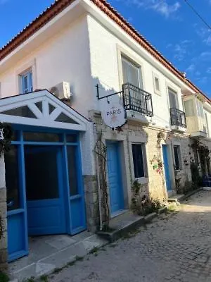 Paris Alacati Butik Hotel *